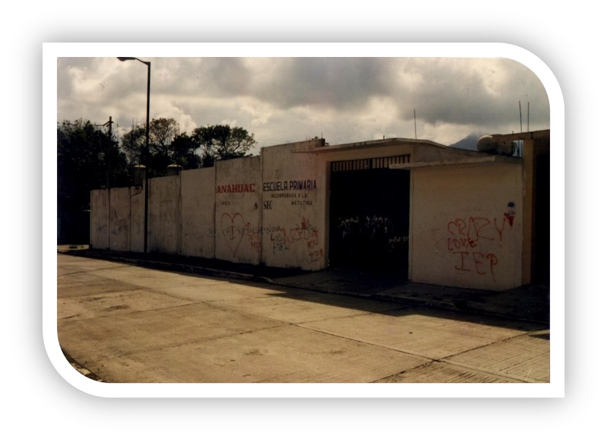 Exterior histórico del Colegio Anáhuac