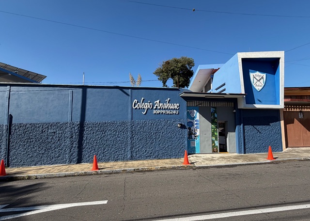 Señalando el paso